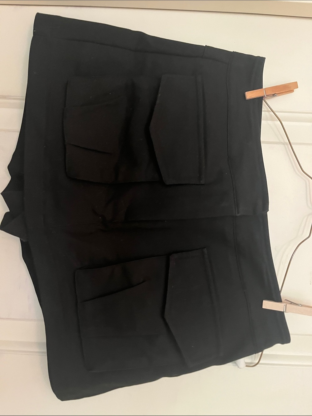 Black Cargo Pocket Women's Shorts - Sleek Utility Style